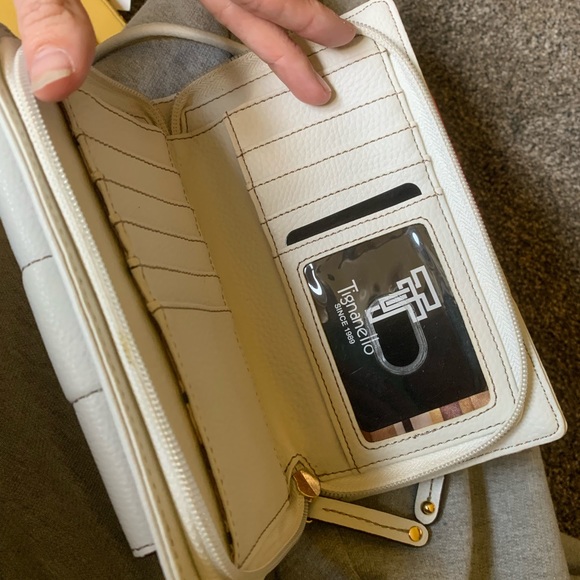 Purse - Picture 2 of 2